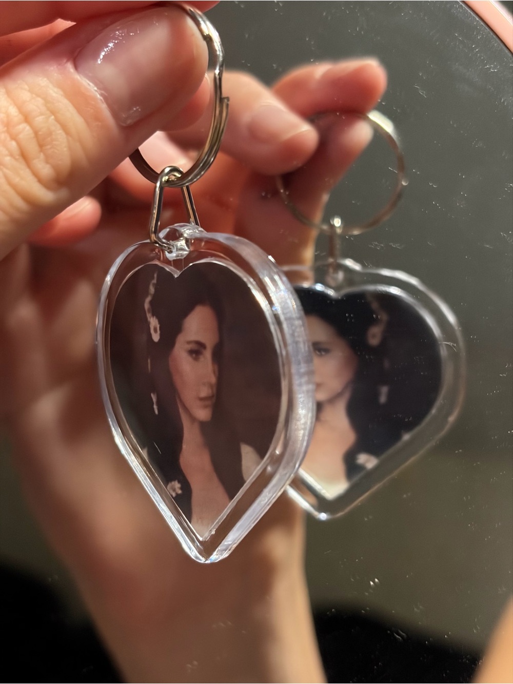 Lana Del Rey Keychain - Picture 3 of 3